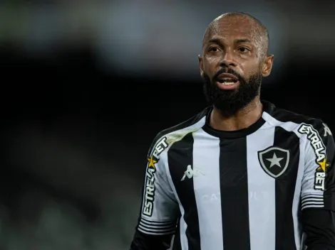 "Lesão que precisa de atenção", Botafogo age com cautela para retorno de Chay