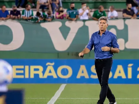 Renato Gaúcho não poupa arbitragem após empate com a Chapecoense e se revolta: "É o beabá de uma criança de cinco anos"