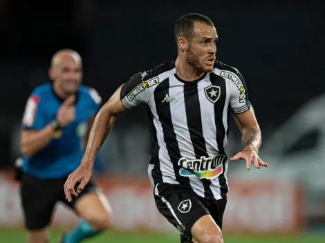 Pedro Castro revela desejo de permanecer no Botafogo e fazer história no clube
