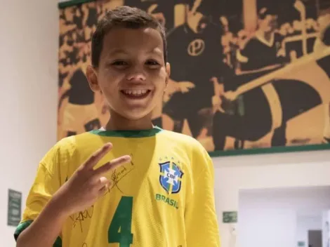 Emoção! Bruninho chora ao encontrar Neymar; Veja encontro do garoto com a Seleção Brasileira
