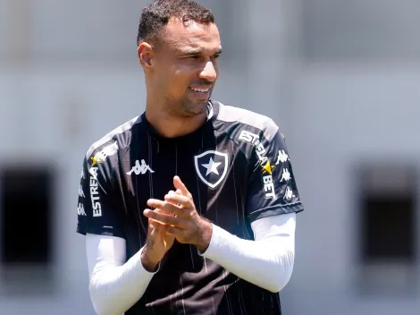 "Gatilhos" em contrato amarram Gilvan ao Botafogo para 2022; entenda