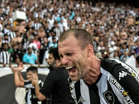 Carli celebra volta ao bom momento no Botafogo e fala sobre expectativa de 2º título pelo Clube
