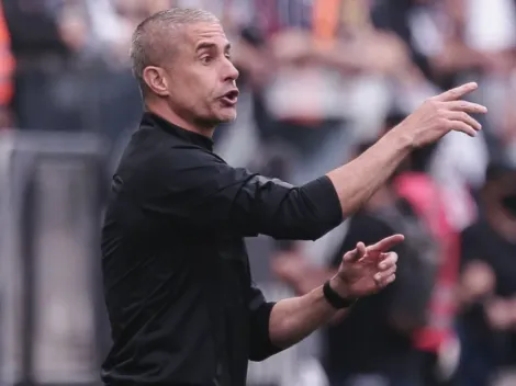 Sylvinho destaca força do Corinthians no clássico e se posiciona em relação às críticas dos torcedores