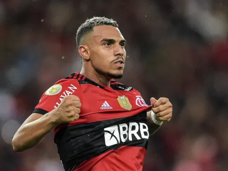 Matheuzinho ganha moral e afasta rumores de medalhão no Flamengo em 2022; entenda