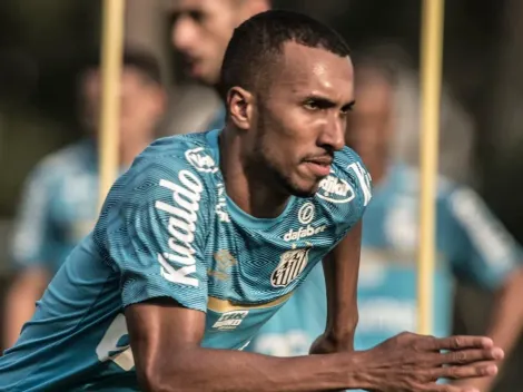 Lucas Braga aprova cobrança da torcida do Santos após término da temporada