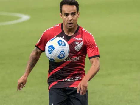 "Apareceu no BID"; Jadson roda o Brasil após deixar o Athletico e jogará a Série C em 2022