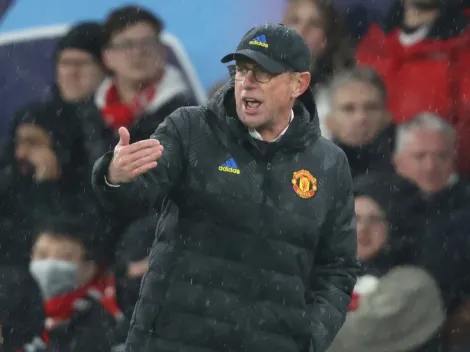 Técnico Ralf Rangnick e jogadores do Manchester United retornam aos treinos no CT após surto de Covid-19