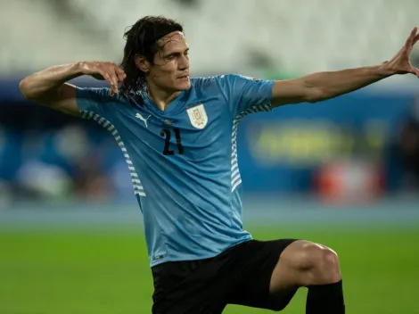 Corinthians decide esperar até janeiro por Cavani