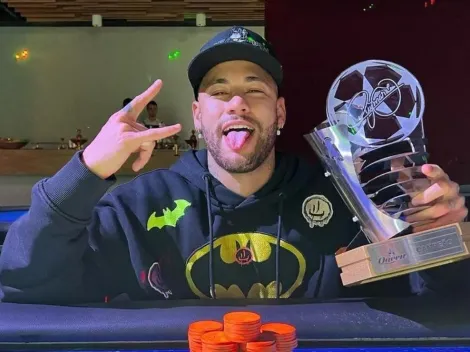 Neymar organiza torneio de poker para amigos no natal e ainda vence a disputa