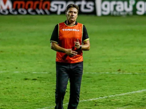 Com aval de João Brigatti, Sampaio acerta a contratação de meio-campista ex-Corinthians