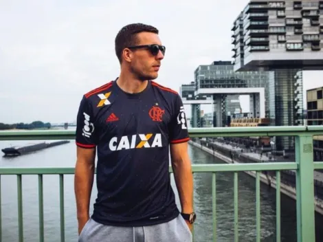 Podolski termina lua de mel com Flamengo e alfineta Paulo Sousa antes da hora: "Enganou a todos"