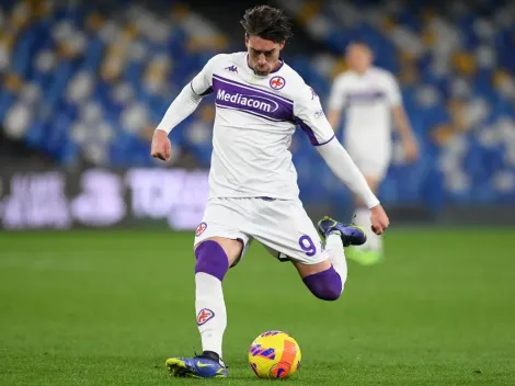 Dirigente da Fiorentina se mostra aberto a negociar o artilheiro Vlahovic