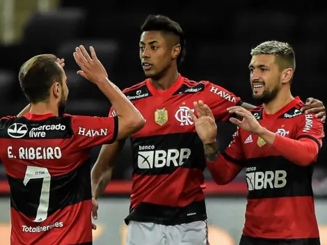 Titular do Flamengo faz postagem enigmática e preocupa Nação Rubro-Negra