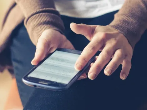 Qual a razão do Brasil ser o país que mais gasta tempo no celular diariamente no mundo? Neurologista explica