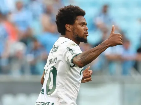 Luiz Adriano pede para ser reintegrado ao Palmeiras
