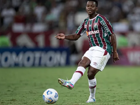 Novo destino! Cazares é anunciado oficialmente por clube ucraniano