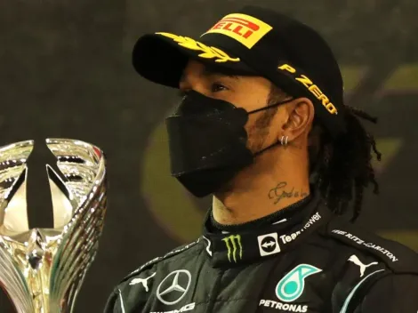 Lewis Hamilton, mesmo sem vencer o título, levou prêmio pela temporada de 2021 da Fórmula 1