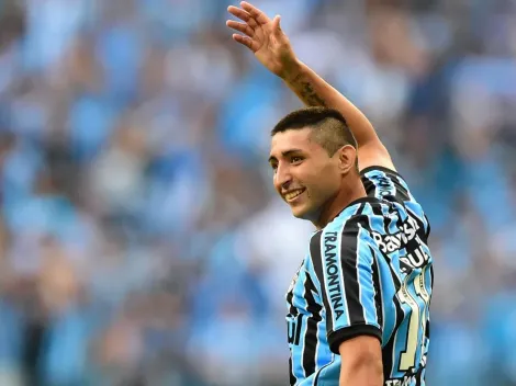 Após se oferecer para jogar a Série B pelo Grêmio, Alan Ruiz define futuro