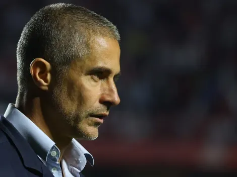 Medalhão 'cava' vaga como centroavante do Corinthians com Sylvinho