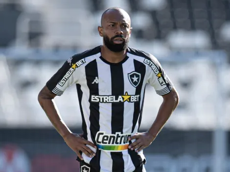 PVC prevê calma em retorno de Chay ao Botafogo e aponta nome forte para se firmar nos 11 de Enderson