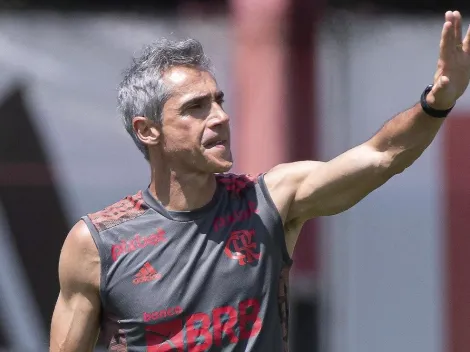 Paulo Sousa 'descarta' meio-campista, que tem dias contados no Flamengo