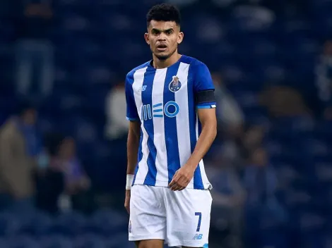 Klopp elogia o novato Luis Díaz, mas pondera necessidade de dar tempo para adaptação do atacante