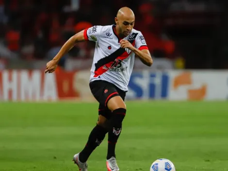 Atlético-GO encaminha contratação de lateral para disputar vaga no time titular