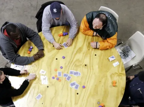 Aprendendo sobre poker: saiba quais são os nomes das posições na mesa de jogo