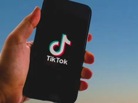 TikTok: 2 ex-funcionários processam plataforma por "conteúdos perturbadores"