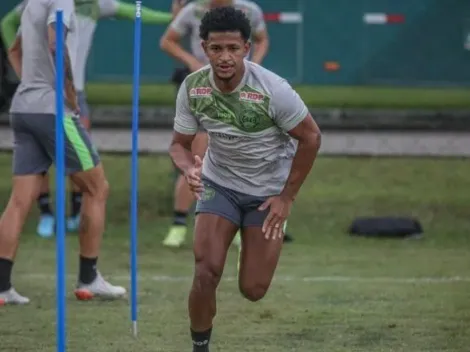 Desfalcado: Sem Warley, Morínigo esboça time do Coritiba para enfrentar o Santos 