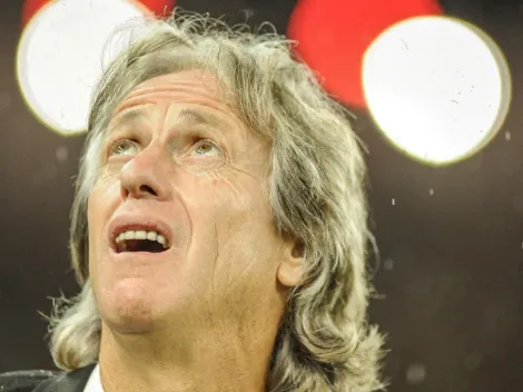 Jorge Jesus vai ao delírio com torcida do Botafogo e vídeo viraliza