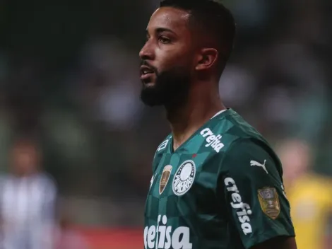 Com Jorge desgastado, web pede chegada de outro jogador para lateral