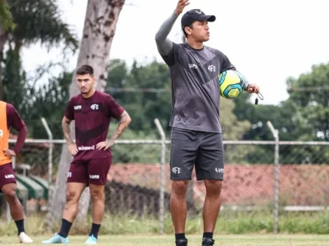 Thiago Carpini analisa elenco da Ferroviária e aponta 'carências' em campo