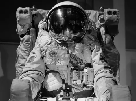 NASA: maneira que a empresa pensou para os astronautas irem ao banheiro no espaço é exposta