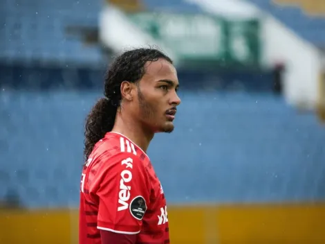 Estevão relembra vaias da torcida do Inter em estreia e busca confiança da arquibancada