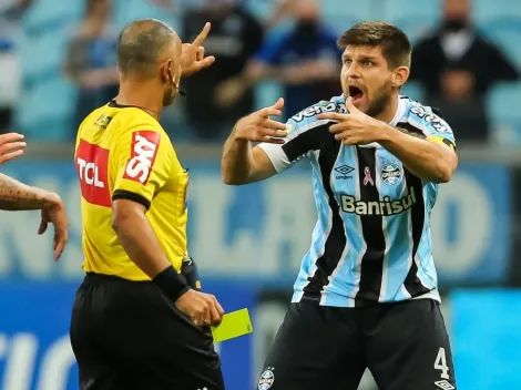 Kannemann dá 'corte' em entrevista coletiva e deixa assunto no passado no Grêmio