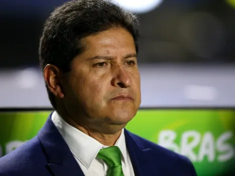 “Melhor maneira”; Villegas 'enlouquece' em lista de relacionados e expõe quantos atletas vão ao jogo diante do Corinthians