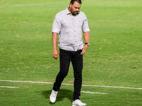 Roberto Fernandes ganha reforço para a lateral do Náutico e internet demonstra preocupação: “Não sabe jogar”