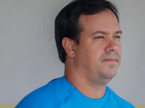 “Trocas forçadas”; Dado Cavalcanti têm problemas para escalar Vila Nova e revela o que espera do jogo contra o Guarani