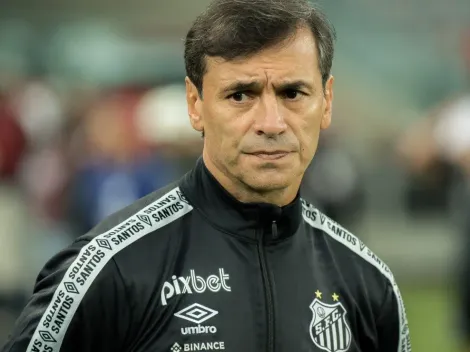 "Abaixaram nosso nível"; Bustos lamenta empate contra Athletico-PR pelo Brasileirão e indica o que atrapalhou o Santos