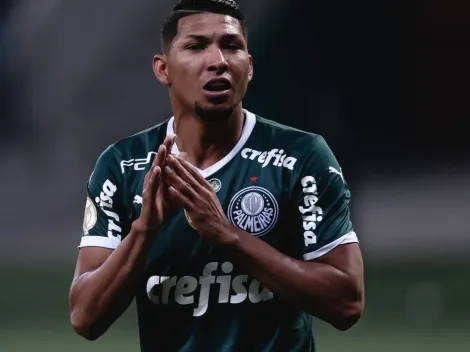 Torcida do Palmeiras se rende a atacante e sugere que ele ganhe a vaga de Rony