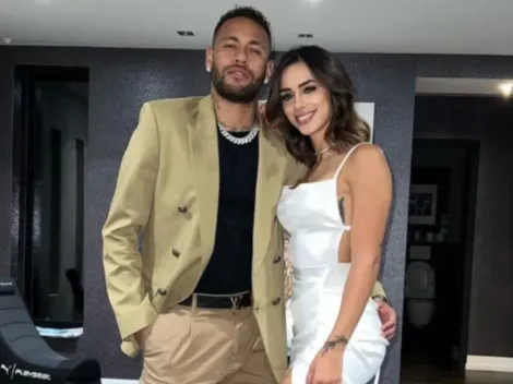 Neymar e Bruna Biancardi curtem show privado após boatos de infidelidade do jogador