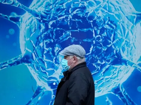 Covid-19: Homem testa positivo para o vírus há um ano e tem três variantes no corpo