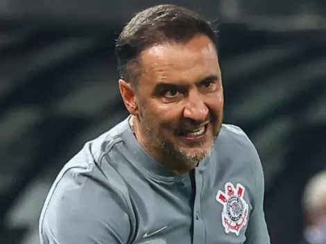 "Diretoria vem contornando"; Vítor Pereira manda a real e causa 'desconforto' no Corinthians
