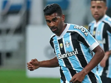 Grêmio não 'sossega' e planeja saídas de Thiago Santos e mais 3 reservas