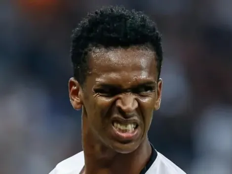 Torcida do Ceará 'enlouquece' com situação de Jô e imagem viraliza