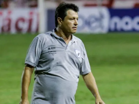 Adílson Batista lamenta sequência negativa do Londrina e define foco do Tubarão na Série B