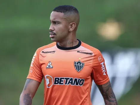 Dirigente expõe futuro de Jair e troca com o Galo