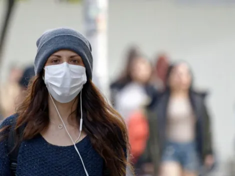 Anvisa volta a obrigar o uso de máscaras em aviões e aeroportos