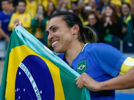 Após feito de CR7, Marta vira pauta: "fez antes"